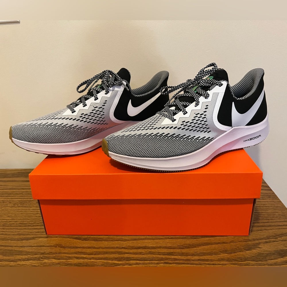 NEW Nike Zoom Winflo SE Black/White BQ9261-001 M. Size: Men’s 12